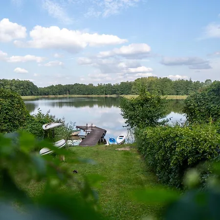 Сasa de vacaciones Zacisze Rostken, Wypoczynek Na Mazurach, Dom Caloroczny Z Prywatna Plaza
